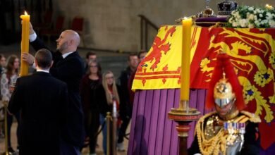 الأمير مولاي رشيد يمثل الملك في جنازة إليزابيث