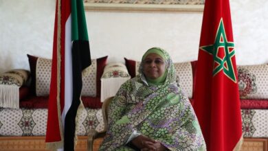 سفيرة الخرطوم بالرباط: الملك محمد السادس يعتني بإجلاء "مغاربة السودان"