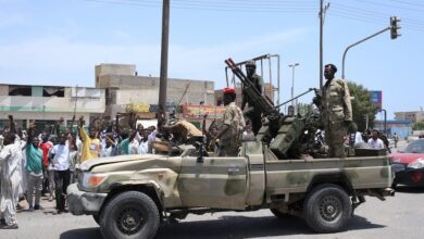 النزاع السوداني يفرز مخاوف .. والمغرب ينأى عن التدخل في الشؤون الداخلية