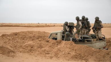 موريتانيا تعزز انتشار العسكر على الحدود لمواجهة الانفلاتات بمخيمات تندوف